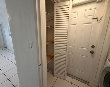 421 Ne 11th Street - Photo Thumbnail 6