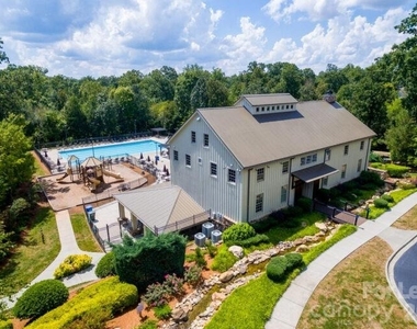 2679 Southern Trace Drive - Photo Thumbnail 26