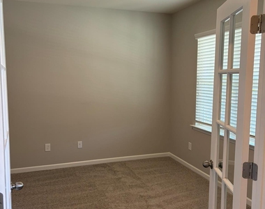 2679 Southern Trace Drive - Photo Thumbnail 13