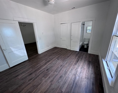 5619 Victor Street - Photo Thumbnail 9