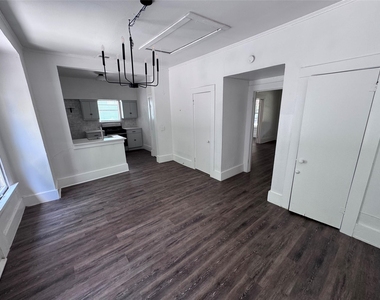5619 Victor Street - Photo Thumbnail 5
