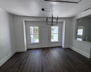 5619 Victor Street - Photo Thumbnail 6