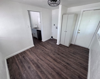 5619 Victor Street - Photo Thumbnail 10