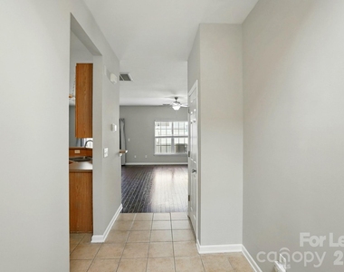 12244 Stratfield Place Circle - Photo Thumbnail 5