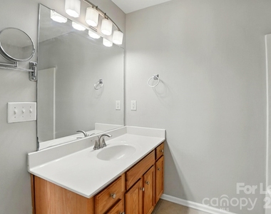 12244 Stratfield Place Circle - Photo Thumbnail 22