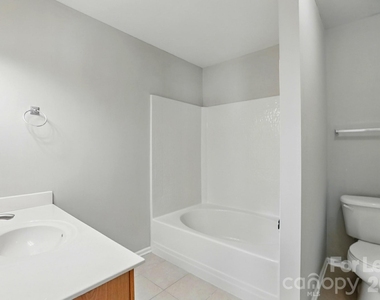 12244 Stratfield Place Circle - Photo Thumbnail 21