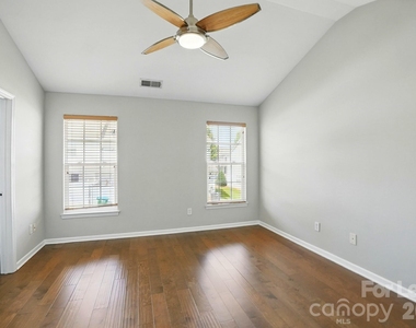 12244 Stratfield Place Circle - Photo Thumbnail 18