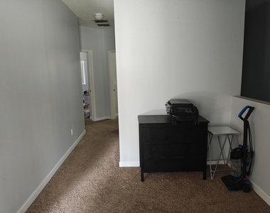 2506 Creekside Drive - Photo Thumbnail 31