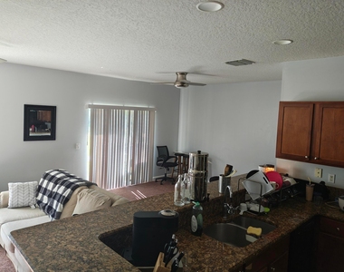 2506 Creekside Drive - Photo Thumbnail 10