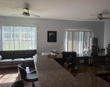 2506 Creekside Drive - Photo Thumbnail 13
