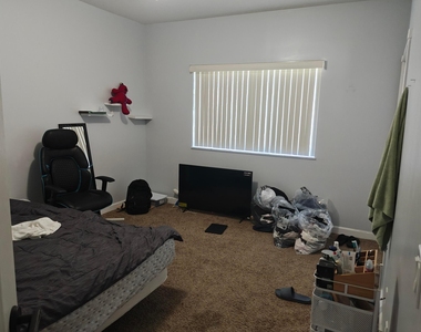 2506 Creekside Drive - Photo Thumbnail 28