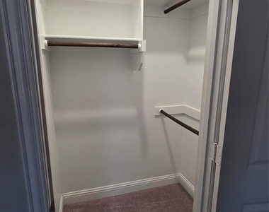 6416 Hermosa Drive - Photo Thumbnail 18