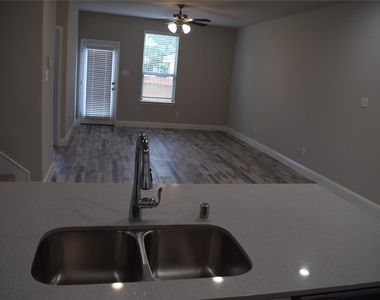 6416 Hermosa Drive - Photo Thumbnail 13