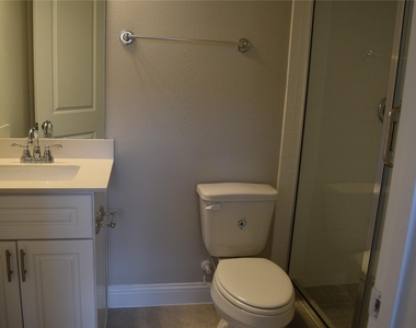 6416 Hermosa Drive - Photo Thumbnail 4
