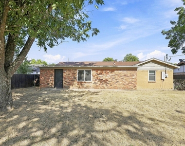 313 Mccurdy Street - Photo Thumbnail 13