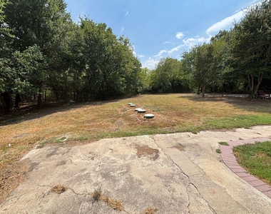 715 Eastham Lane - Photo Thumbnail 17