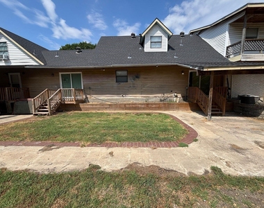 715 Eastham Lane - Photo Thumbnail 18