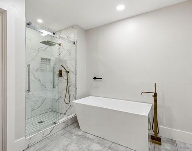 5917 Waggoner Drive - Photo Thumbnail 10