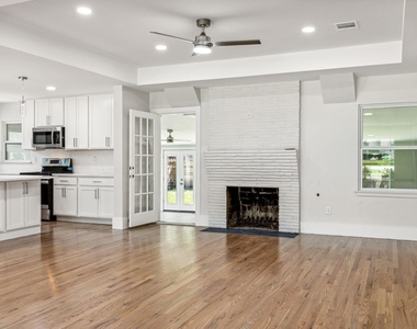 5917 Waggoner Drive - Photo Thumbnail 9