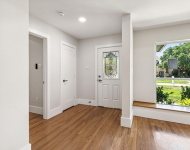 5917 Waggoner Drive - Photo Thumbnail 2