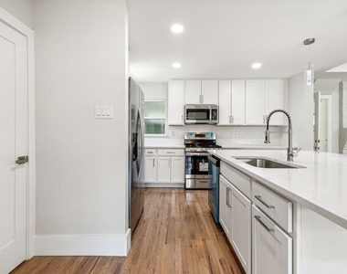 5917 Waggoner Drive - Photo Thumbnail 7