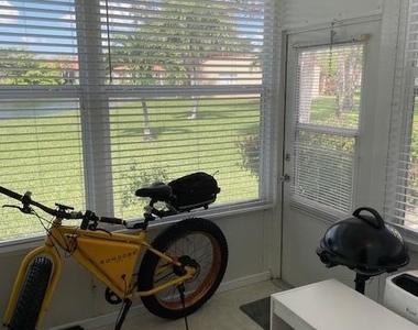 307 Lake Evelyn Drive - Photo Thumbnail 38