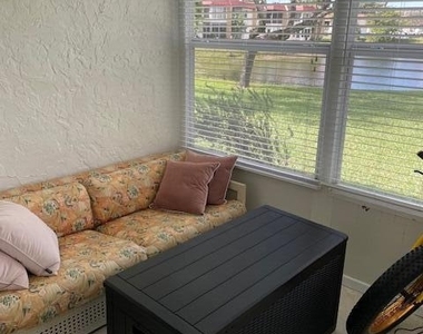 307 Lake Evelyn Drive - Photo Thumbnail 37