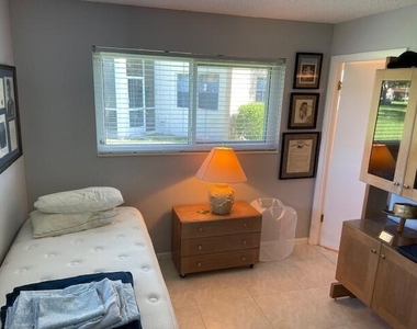307 Lake Evelyn Drive - Photo Thumbnail 29