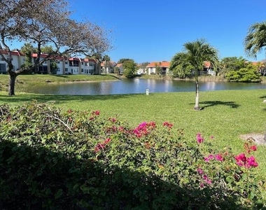 307 Lake Evelyn Drive - Photo Thumbnail 41