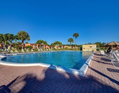 307 Lake Evelyn Drive - Photo Thumbnail 44