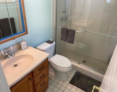 307 Lake Evelyn Drive - Photo Thumbnail 24