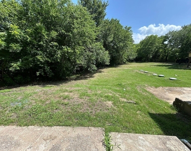 715 Eastham Lane - Photo Thumbnail 20