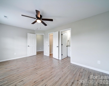 3702 Cardinal Bluff Lane - Photo Thumbnail 23