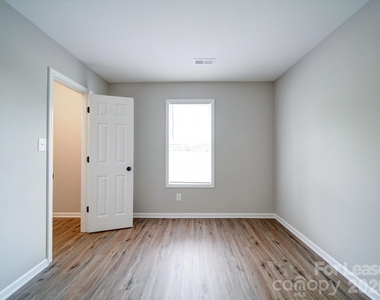 3702 Cardinal Bluff Lane - Photo Thumbnail 37