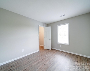 3702 Cardinal Bluff Lane - Photo Thumbnail 36