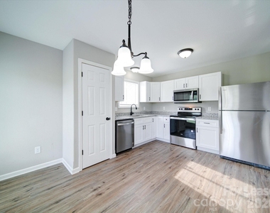 3702 Cardinal Bluff Lane - Photo Thumbnail 20