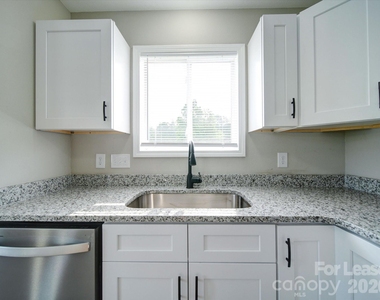 3702 Cardinal Bluff Lane - Photo Thumbnail 15