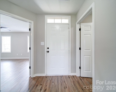 3702 Cardinal Bluff Lane - Photo Thumbnail 5