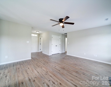 3702 Cardinal Bluff Lane - Photo Thumbnail 9