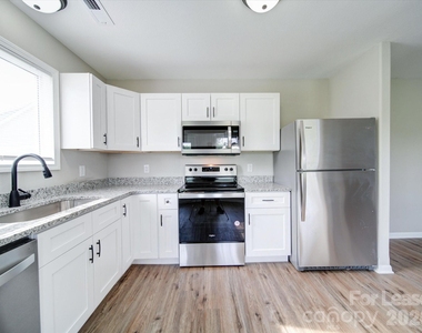 3702 Cardinal Bluff Lane - Photo Thumbnail 14