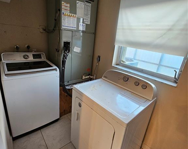 9431 Nw 24th Place - Photo Thumbnail 14
