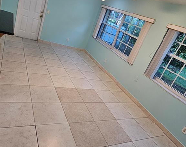 9431 Nw 24th Place - Photo Thumbnail 8