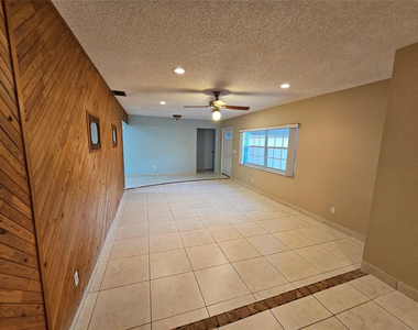 9431 Nw 24th Place - Photo Thumbnail 15