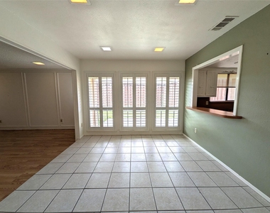 3302 Townbluff Place - Photo Thumbnail 7