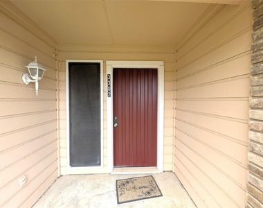 3302 Townbluff Place - Photo Thumbnail 2