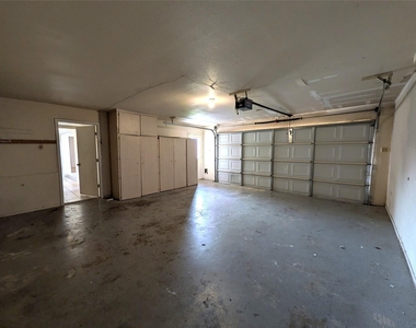 3302 Townbluff Place - Photo Thumbnail 21