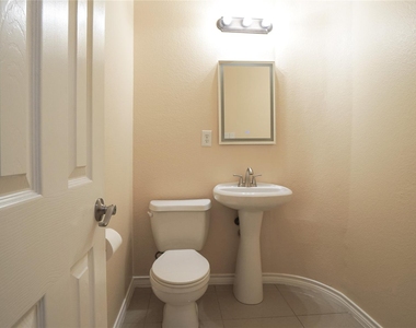 1306 Havenrock Drive - Photo Thumbnail 34