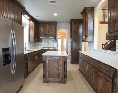 1306 Havenrock Drive - Photo Thumbnail 9