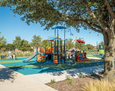 5315 Crimson Oaks Drive - Photo Thumbnail 33