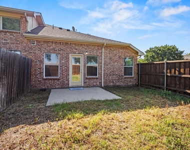 5315 Crimson Oaks Drive - Photo Thumbnail 26